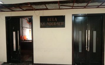 Rehab Gedung KH NOER ALIE Kab.Bekasi Ada Maling Berteriak Maling Gedung KH NOER ALIE