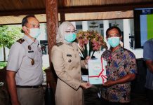 Pemkab Purwakarta Serahkan 8000 Sertifikat, Jamin Kepastian Hukum Kepemilikan Tanah