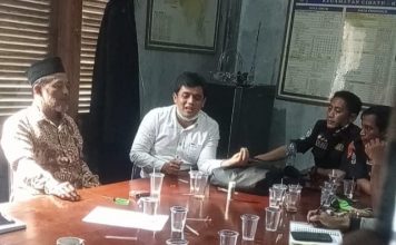 Ormas Gibas Sektor Cibatu Dampingi warga masyarakat Mediasi Dengan Tiga Perusahaan Di Aula Desa Cilandak