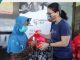 100 Paket Sembako Di Salurkan Pada Warga Karang Asih Dari Zoleka Social Act