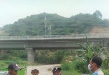 Antisipasi Arus Listrik Tegangan Tinggi, Polsek Sukatani Polres Purwakarta Laksanakan Pengamanan Serta Himbauan Keselamatan.