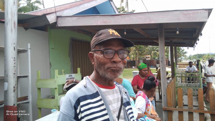 Kepala Suku Meraudje, Nikodemus Meraudje saat ditemui di lokasi pemalangan KM 7 Holtekamp.