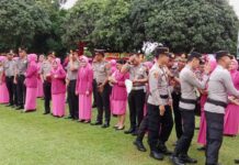 Pimpin Upacara Kenaikan Pangkat, Kapolres Banyuasin Tuntut Para Personil Untuk Terus Meningkatkan Kinerja