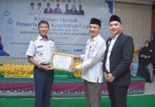 Hadiri Khitanan Massal Wabup : Pengurus Masjid AL- IKHLAS Harus Bekerja Cerdas