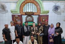 Fitriana/ Pingky Caleg DPRD provinsi Sumsel 1 Partai PBB dan Tim Berziarah dan Berdoa di Makam Ki Maragon
