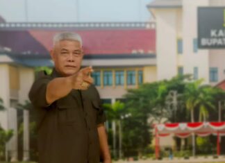 ALI SOPYAN RAKYAT MEMBELA PRABOWO ( RAMBO ) MENDESAK JAJARAN POLDA METRO JAYA TANGKAP TATA JAELANI MEMBUAT GADU KINERJA JURNALIS BEKASI.