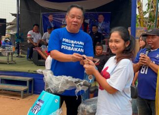 Lomba Rakyat HUT Ke-25 Partai Demokrat di Sumsel Meriah, Motor Listrik Jadi Doorprize Utama
