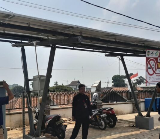 Proyek PLTS Puskesmas Darangdan Purwakarta Diduga Mangkrak, Anggaran Dikorupsi Oknum Pejabat Bangsat